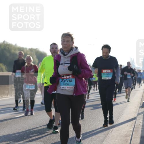 03.10.2025 - Köhlbrandbrückenlauf Jannik Wohlers http://msf.ph/oto/9062425 03.10.2025 09:23:39 Position 3 898, 2058, 3669, 6 meine-sportfotos.de