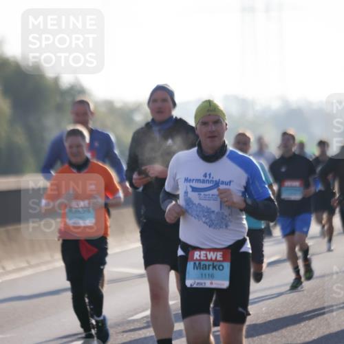 03.10.2025 - Köhlbrandbrückenlauf Jannik Wohlers http://msf.ph/oto/9062468 03.10.2025 09:15:39 Position 3 41, 29, 201, 1116 meine-sportfotos.de