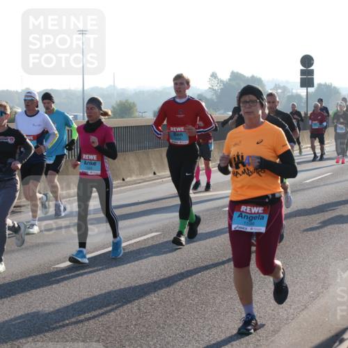 03.10.2025 - Köhlbrandbrückenlauf Lena Gebhardt http://msf.ph/oto/9062490 03.10.2025 09:20:19 Position 1 1355, 1598 meine-sportfotos.de