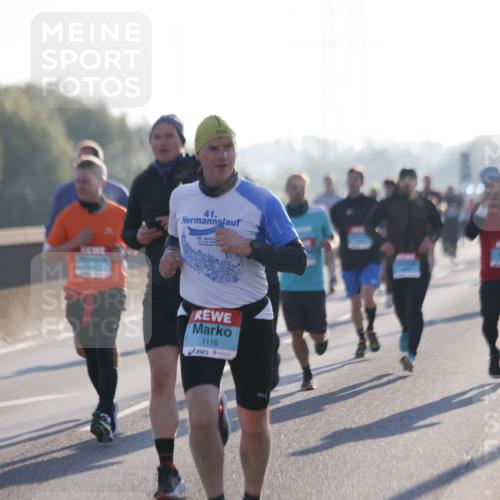 03.10.2025 - Köhlbrandbrückenlauf Jannik Wohlers http://msf.ph/oto/9062497 03.10.2025 09:15:40 Position 3 41, 29, 1116 meine-sportfotos.de