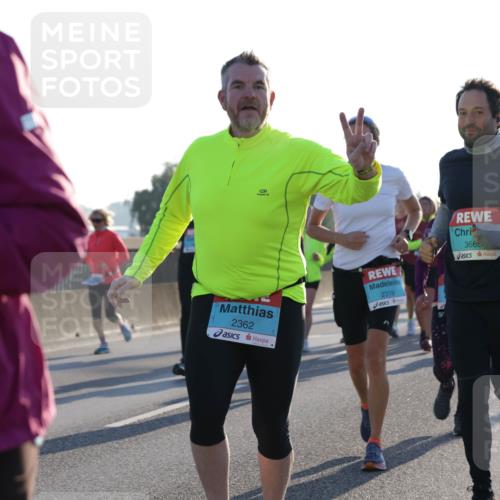 03.10.2025 - Köhlbrandbrückenlauf Jannik Wohlers http://msf.ph/oto/9062530 03.10.2025 09:23:41 Position 3 2362, 2319, 366 meine-sportfotos.de