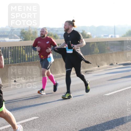 03.10.2025 - Köhlbrandbrückenlauf Lena Gebhardt http://msf.ph/oto/9062596 03.10.2025 09:20:22 Position 1 3641 meine-sportfotos.de
