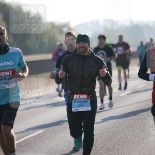 03.10.2025 - Köhlbrandbrückenlauf Jannik Wohlers http://msf.ph/oto/9062608 03.10.2025 09:15:43 Position 3 1218, 3160, 1141, 2959, 1134 meine-sportfotos.de