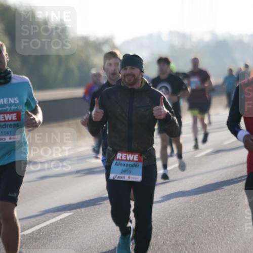 03.10.2025 - Köhlbrandbrückenlauf Jannik Wohlers http://msf.ph/oto/9062612 03.10.2025 09:15:43 Position 3 218, 60, 1141, 2959, 1134 meine-sportfotos.de