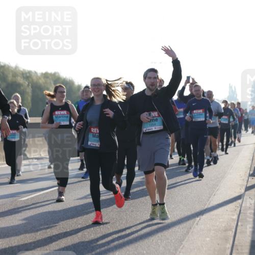 03.10.2025 - Köhlbrandbrückenlauf Jannik Wohlers http://msf.ph/oto/9062635 03.10.2025 09:23:44 Position 3 2174, 1728, 1136, 1254 meine-sportfotos.de