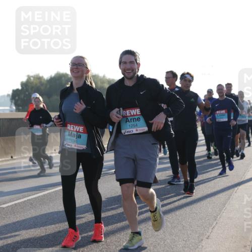 03.10.2025 - Köhlbrandbrückenlauf Jannik Wohlers http://msf.ph/oto/9062721 03.10.2025 09:23:46 Position 3 1136, 1254 meine-sportfotos.de