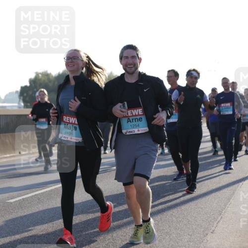 03.10.2025 - Köhlbrandbrückenlauf Jannik Wohlers http://msf.ph/oto/9062728 03.10.2025 09:23:46 Position 3 1136, 1254 meine-sportfotos.de