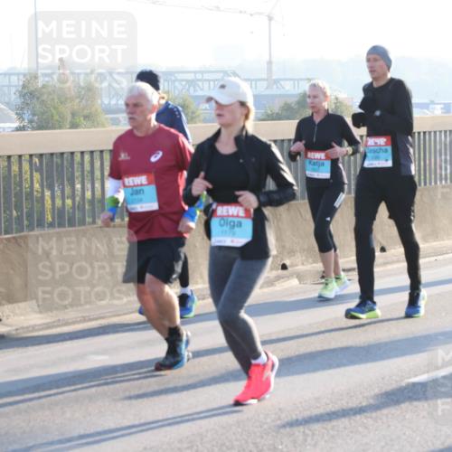 03.10.2025 - Köhlbrandbrückenlauf Lena Gebhardt http://msf.ph/oto/9062744 03.10.2025 09:20:26 Position 1 1179 meine-sportfotos.de
