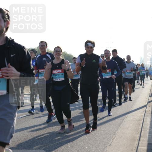 03.10.2025 - Köhlbrandbrückenlauf Jannik Wohlers http://msf.ph/oto/9062757 03.10.2025 09:23:47 Position 3 1254, 3145, 1728, 2509 meine-sportfotos.de
