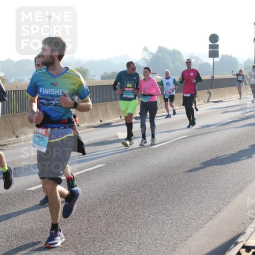 03.10.2025 - Köhlbrandbrückenlauf Lena Gebhardt http://msf.ph/oto/9062801 03.10.2025 09:20:28 Position 1 2946 meine-sportfotos.de