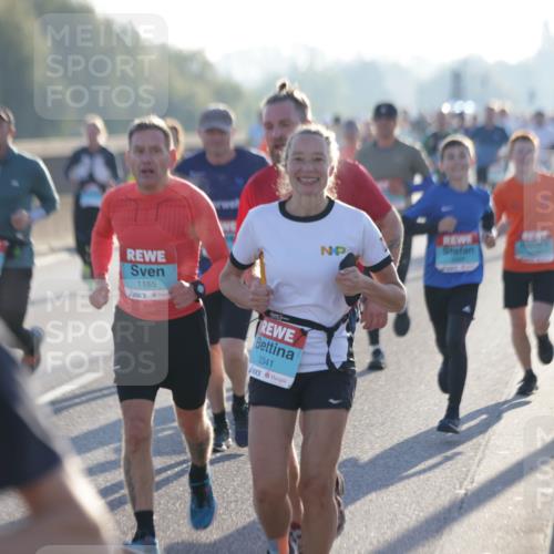 03.10.2025 - Köhlbrandbrückenlauf Jannik Wohlers http://msf.ph/oto/9062840 03.10.2025 09:15:56 Position 3 1165, 3341 meine-sportfotos.de