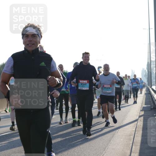 03.10.2025 - Köhlbrandbrückenlauf Jannik Wohlers http://msf.ph/oto/9062847 03.10.2025 09:23:49 Position 3 2624 meine-sportfotos.de