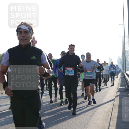 03.10.2025 - Köhlbrandbrückenlauf Jannik Wohlers http://msf.ph/oto/9062851 03.10.2025 09:23:49 Position 3 2624 meine-sportfotos.de