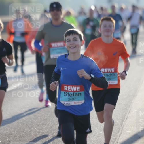 03.10.2025 - Köhlbrandbrückenlauf Jannik Wohlers http://msf.ph/oto/9062890 03.10.2025 09:15:58 Position 3 1242, 3497, 196 meine-sportfotos.de