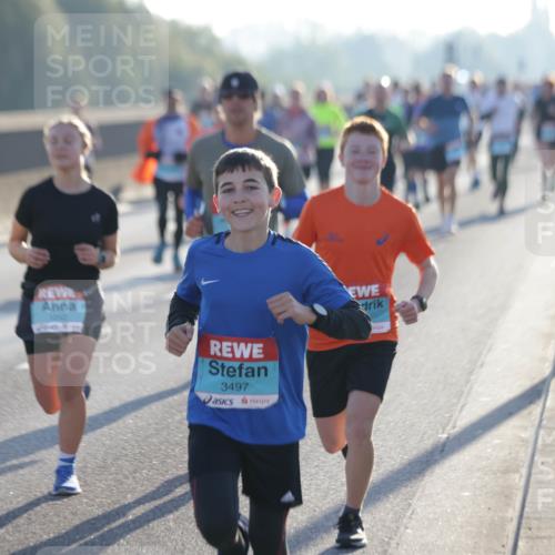 03.10.2025 - Köhlbrandbrückenlauf Jannik Wohlers http://msf.ph/oto/9062946 03.10.2025 09:15:58 Position 3 3497 meine-sportfotos.de