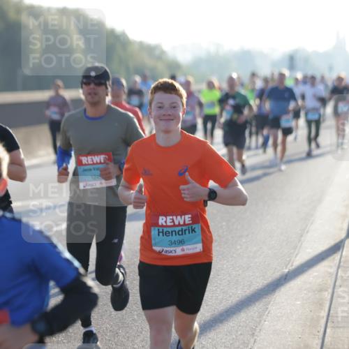03.10.2025 - Köhlbrandbrückenlauf Jannik Wohlers http://msf.ph/oto/9062988 03.10.2025 09:15:59 Position 3 1245, 3496 meine-sportfotos.de
