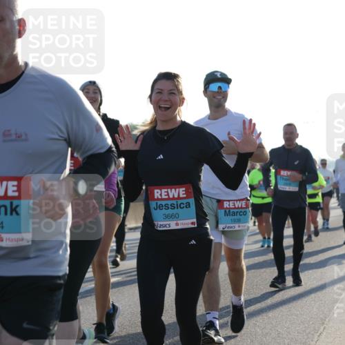 03.10.2025 - Köhlbrandbrückenlauf Jannik Wohlers http://msf.ph/oto/9063035 03.10.2025 09:23:53 Position 3 3662, 1704, 3660, 1938 meine-sportfotos.de