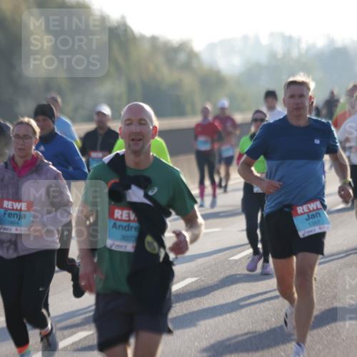 03.10.2025 - Köhlbrandbrückenlauf Jannik Wohlers http://msf.ph/oto/9063061 03.10.2025 09:16:03 Position 3 1864, 3073, 1357 meine-sportfotos.de