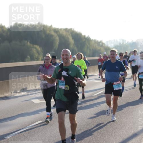03.10.2025 - Köhlbrandbrückenlauf Jannik Wohlers http://msf.ph/oto/9063102 03.10.2025 09:16:03 Position 3 3073, 1357 meine-sportfotos.de