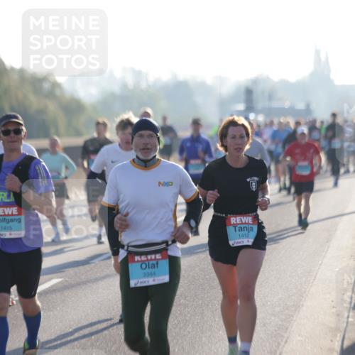 03.10.2025 - Köhlbrandbrückenlauf Jannik Wohlers http://msf.ph/oto/9063175 03.10.2025 09:16:06 Position 3 1415, 3344, 1412 meine-sportfotos.de