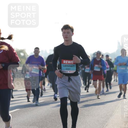 03.10.2025 - Köhlbrandbrückenlauf Jannik Wohlers http://msf.ph/oto/9063202 03.10.2025 09:23:58 Position 3 40, 3291 meine-sportfotos.de