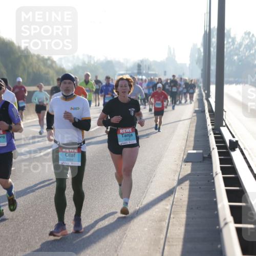 03.10.2025 - Köhlbrandbrückenlauf Jannik Wohlers http://msf.ph/oto/9063212 03.10.2025 09:16:07 Position 3 1415, 3344, 1412 meine-sportfotos.de