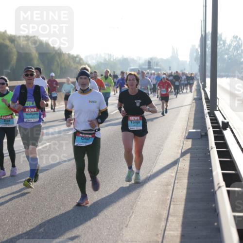 03.10.2025 - Köhlbrandbrückenlauf Jannik Wohlers http://msf.ph/oto/9063223 03.10.2025 09:16:07 Position 3 1415, 3344 meine-sportfotos.de