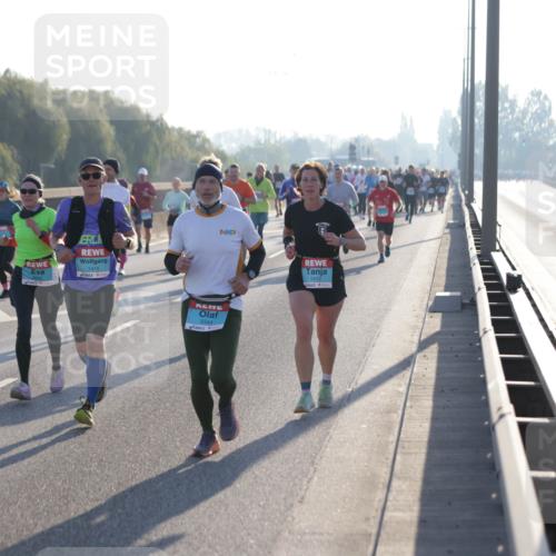 03.10.2025 - Köhlbrandbrückenlauf Jannik Wohlers http://msf.ph/oto/9063226 03.10.2025 09:16:07 Position 3 1415, 3344 meine-sportfotos.de