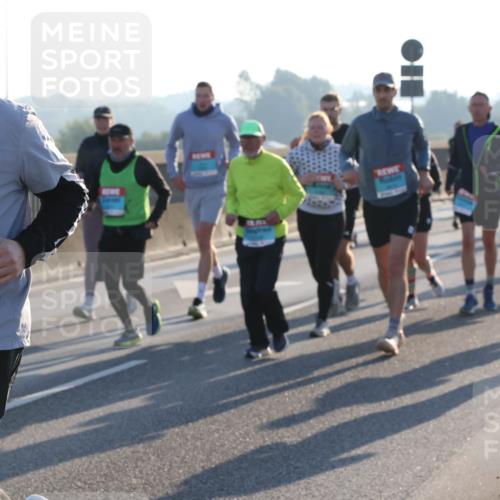03.10.2025 - Köhlbrandbrückenlauf Lena Gebhardt http://msf.ph/oto/9063285 03.10.2025 09:20:46 Position 1 505 meine-sportfotos.de