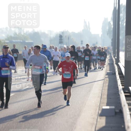 03.10.2025 - Köhlbrandbrückenlauf Jannik Wohlers http://msf.ph/oto/9063294 03.10.2025 09:16:09 Position 3 1, 1477 meine-sportfotos.de