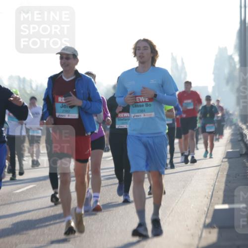 03.10.2025 - Köhlbrandbrückenlauf Jannik Wohlers http://msf.ph/oto/9063295 03.10.2025 09:24:03 Position 3 2382, 2239, 2271, 2384 meine-sportfotos.de