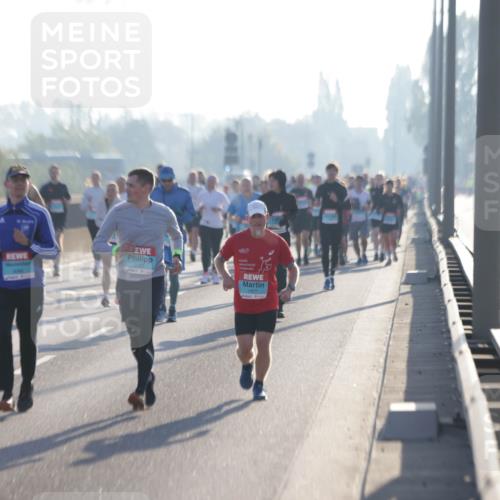 03.10.2025 - Köhlbrandbrückenlauf Jannik Wohlers http://msf.ph/oto/9063296 03.10.2025 09:16:09 Position 3 10 meine-sportfotos.de