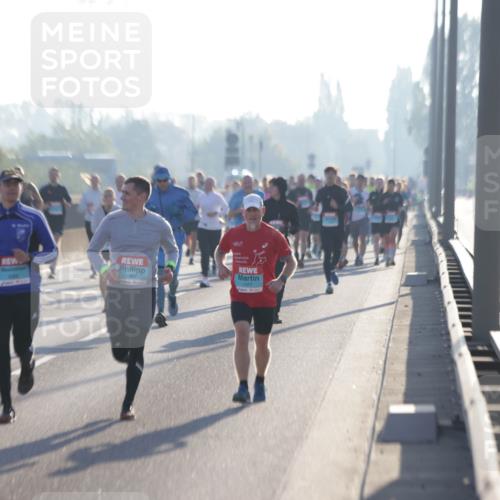 03.10.2025 - Köhlbrandbrückenlauf Jannik Wohlers http://msf.ph/oto/9063302 03.10.2025 09:16:09 Position 3 1477 meine-sportfotos.de