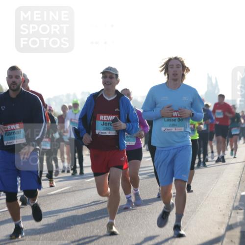 03.10.2025 - Köhlbrandbrückenlauf Jannik Wohlers http://msf.ph/oto/9063349 03.10.2025 09:24:04 Position 3 2239, 2382, 637, 2384 meine-sportfotos.de
