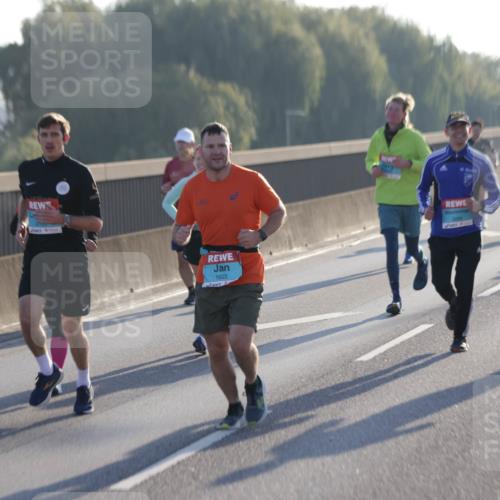 03.10.2025 - Köhlbrandbrückenlauf Jannik Wohlers http://msf.ph/oto/9063351 03.10.2025 09:16:11 Position 3 1622 meine-sportfotos.de
