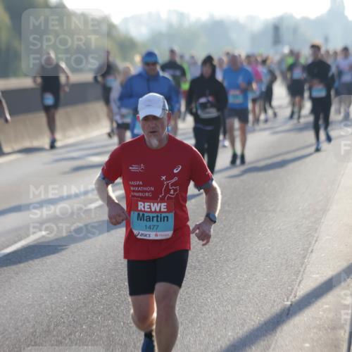 03.10.2025 - Köhlbrandbrückenlauf Jannik Wohlers http://msf.ph/oto/9063395 03.10.2025 09:16:14 Position 3 1477 meine-sportfotos.de