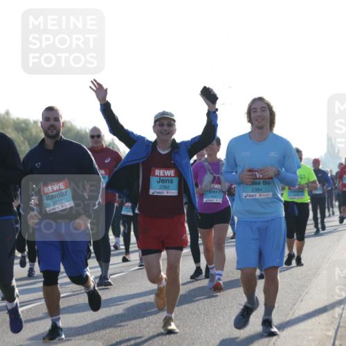 03.10.2025 - Köhlbrandbrückenlauf Jannik Wohlers http://msf.ph/oto/9063406 03.10.2025 09:24:06 Position 3 2383, 2239, 2382, 2637, 2384 meine-sportfotos.de