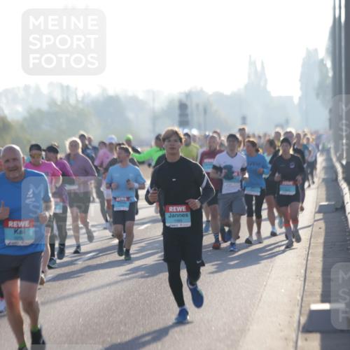 03.10.2025 - Köhlbrandbrückenlauf Jannik Wohlers http://msf.ph/oto/9063441 03.10.2025 09:16:18 Position 3 3250, 1089 meine-sportfotos.de