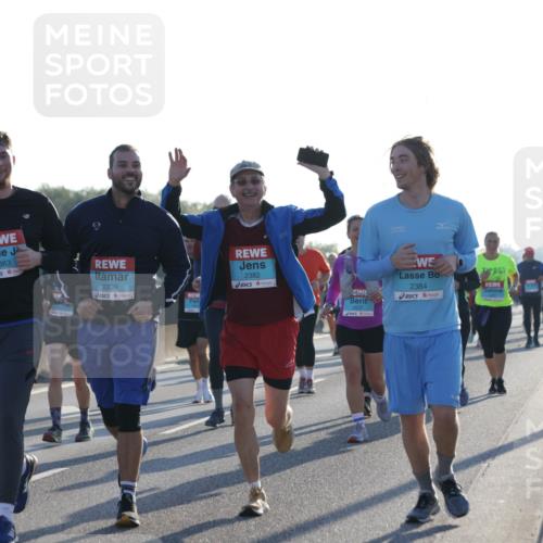 03.10.2025 - Köhlbrandbrückenlauf Jannik Wohlers http://msf.ph/oto/9063465 03.10.2025 09:24:07 Position 3 2383, 2239, 2382, 2384, 2637 meine-sportfotos.de