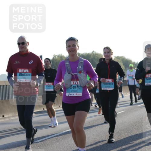 03.10.2025 - Köhlbrandbrückenlauf Jannik Wohlers http://msf.ph/oto/9063503 03.10.2025 09:24:10 Position 3 1483, 2637, 2284, 2271, 1800 meine-sportfotos.de