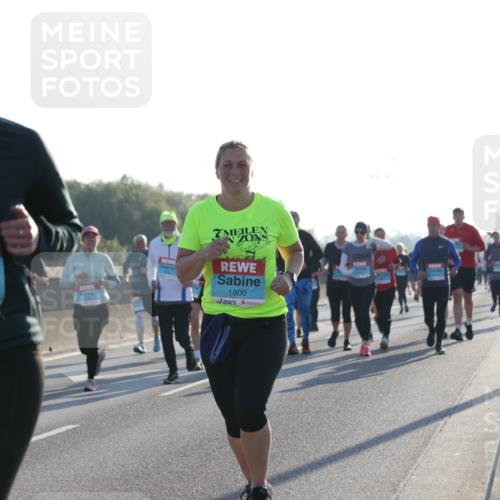 03.10.2025 - Köhlbrandbrückenlauf Jannik Wohlers http://msf.ph/oto/9063535 03.10.2025 09:24:12 Position 3 2271, 1800 meine-sportfotos.de