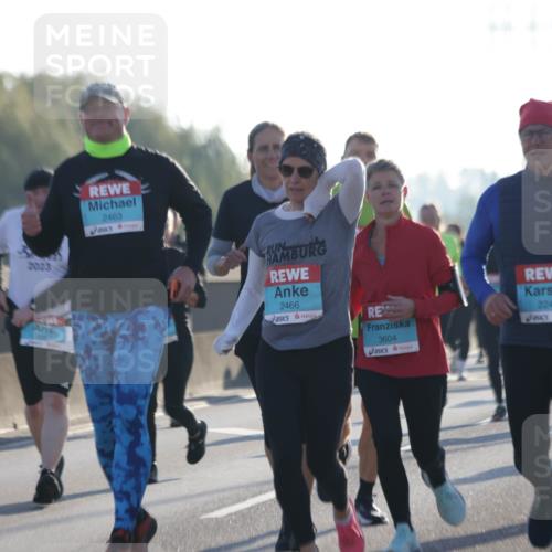 03.10.2025 - Köhlbrandbrückenlauf Jannik Wohlers http://msf.ph/oto/9063564 03.10.2025 09:24:14 Position 3 2023, 2463, 2466, 3604, 2248 meine-sportfotos.de