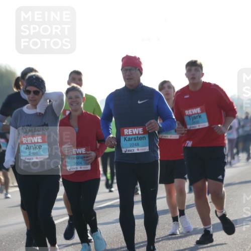 03.10.2025 - Köhlbrandbrückenlauf Jannik Wohlers http://msf.ph/oto/9063579 03.10.2025 09:24:15 Position 3 24463, 2466, 3604, 2832, 2248 meine-sportfotos.de