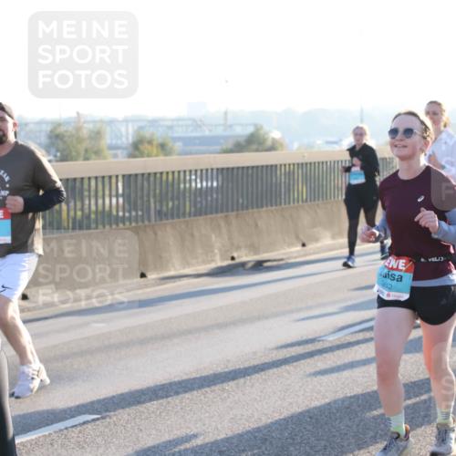 03.10.2025 - Köhlbrandbrückenlauf Lena Gebhardt http://msf.ph/oto/9063613 03.10.2025 09:21:00 Position 1 3642 meine-sportfotos.de