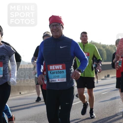 03.10.2025 - Köhlbrandbrückenlauf Jannik Wohlers http://msf.ph/oto/9063644 03.10.2025 09:24:19 Position 3 2466, 2248, 2632 meine-sportfotos.de