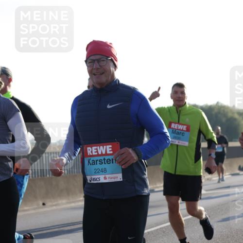 03.10.2025 - Köhlbrandbrückenlauf Jannik Wohlers http://msf.ph/oto/9063658 03.10.2025 09:24:19 Position 3 2466, 2248, 2630, 2632 meine-sportfotos.de