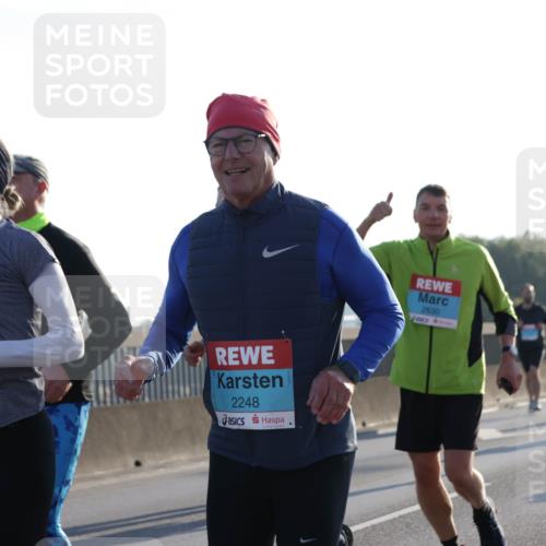 03.10.2025 - Köhlbrandbrückenlauf Jannik Wohlers http://msf.ph/oto/9063661 03.10.2025 09:24:19 Position 3 2466, 2248, 2630, 2632 meine-sportfotos.de