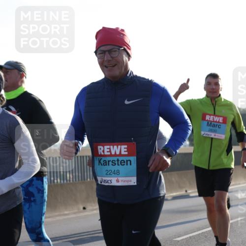 03.10.2025 - Köhlbrandbrückenlauf Jannik Wohlers http://msf.ph/oto/9063664 03.10.2025 09:24:19 Position 3 460, 2466, 2248, 2630, 2632 meine-sportfotos.de