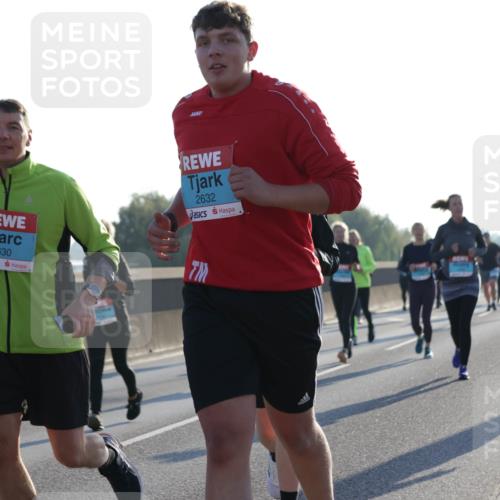 03.10.2025 - Köhlbrandbrückenlauf Jannik Wohlers http://msf.ph/oto/9063666 03.10.2025 09:24:20 Position 3 2023, 2630, 2632 meine-sportfotos.de