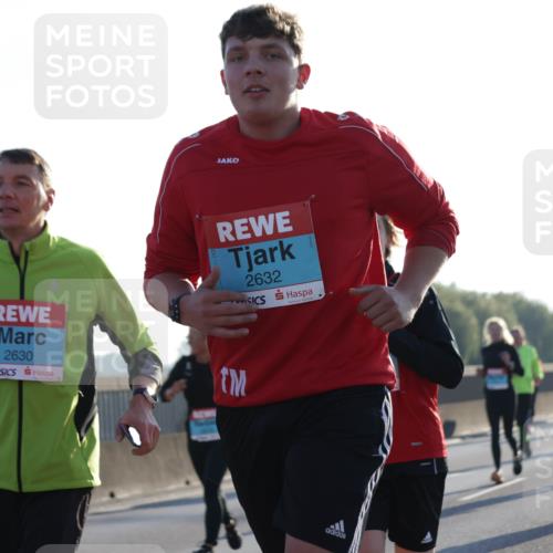 03.10.2025 - Köhlbrandbrückenlauf Jannik Wohlers http://msf.ph/oto/9063688 03.10.2025 09:24:20 Position 3 2632, 2630 meine-sportfotos.de
